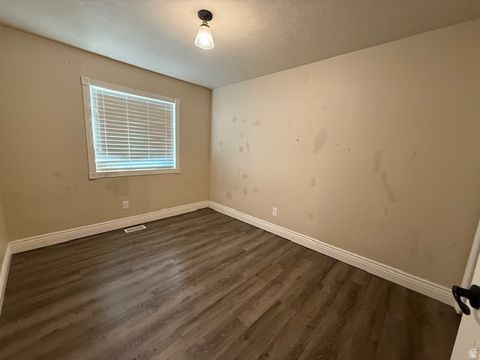 Tiny photo for 273 W AUTUMN DR, Saratoga Springs, UT 84045 (MLS # 2133597)