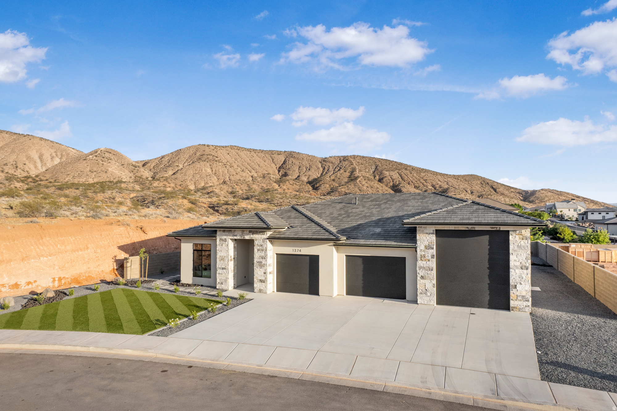 THE HEIGHTS AT WASHINGTON BENCH - Residential