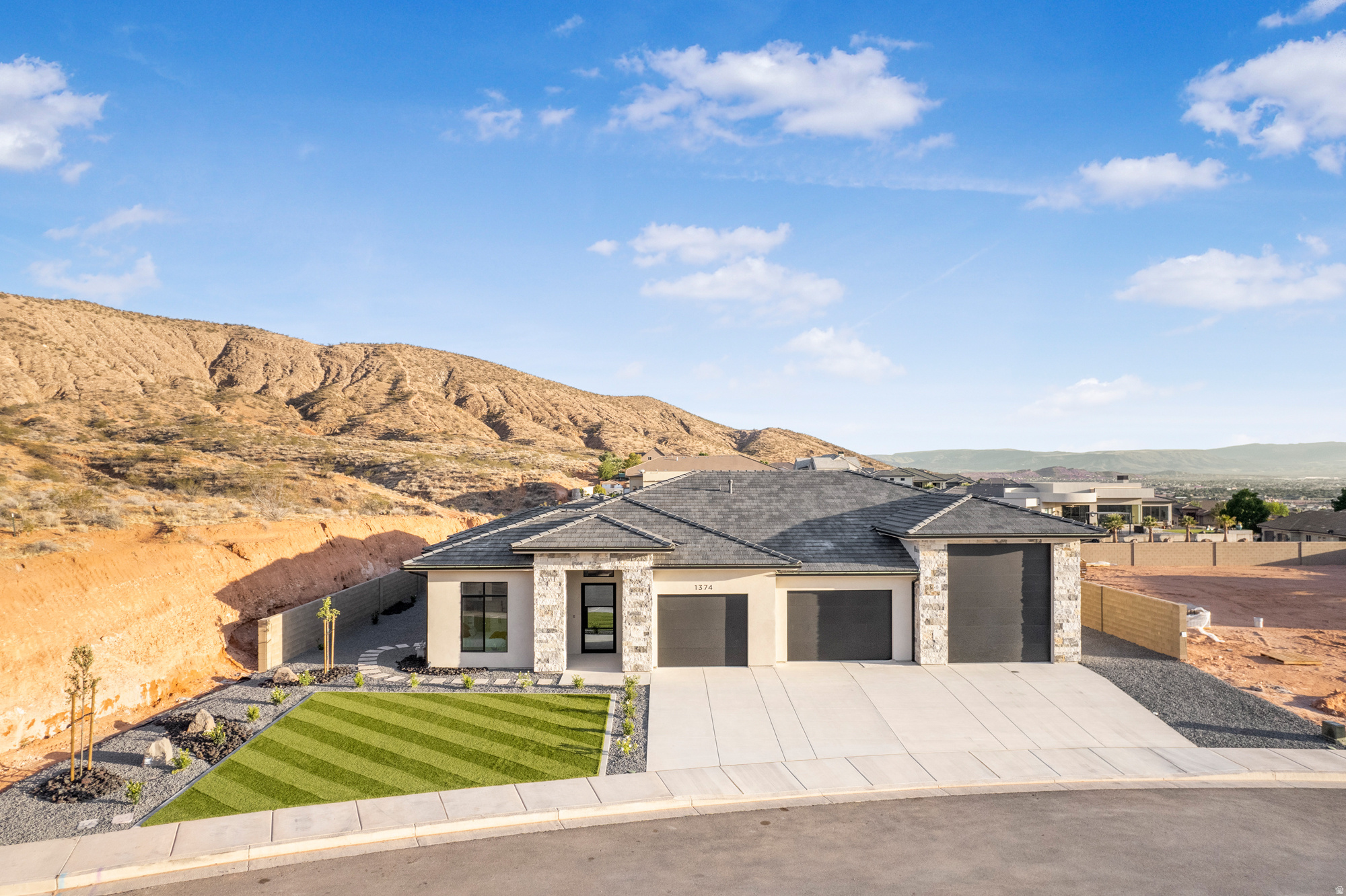 THE HEIGHTS AT WASHINGTON BENCH - Residential