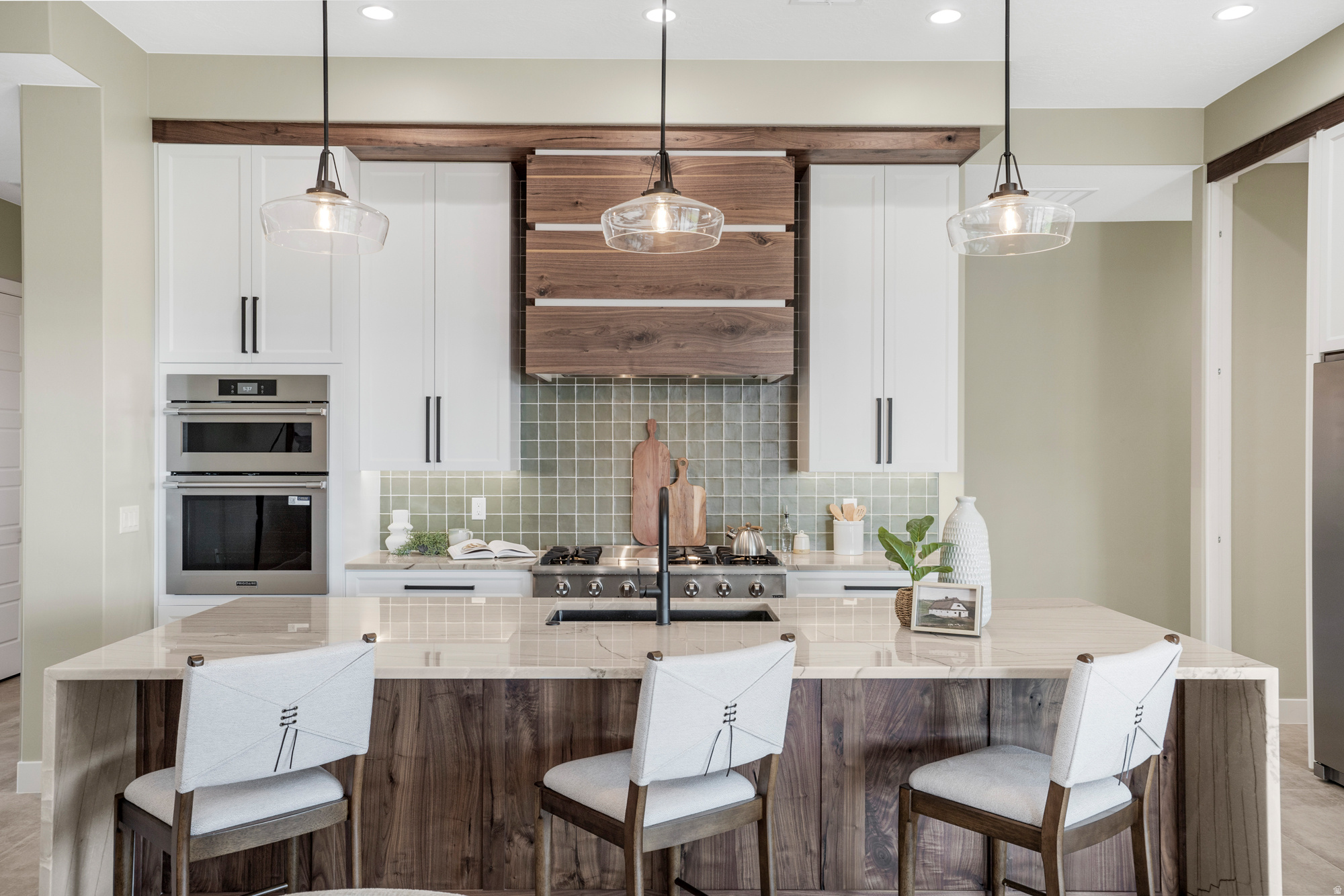 THE HEIGHTS AT WASHINGTON BENCH - Residential