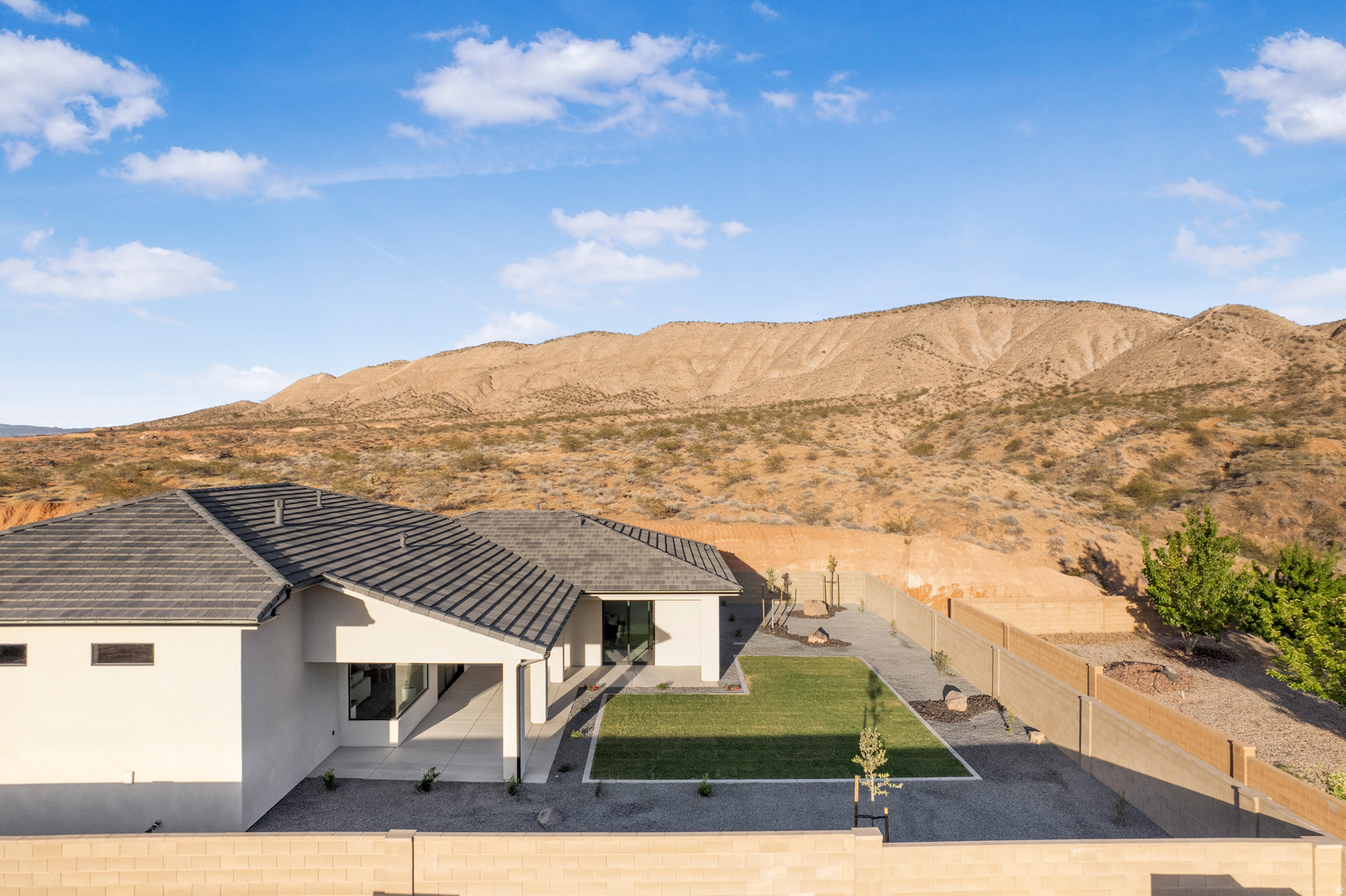 THE HEIGHTS AT WASHINGTON BENCH - Residential