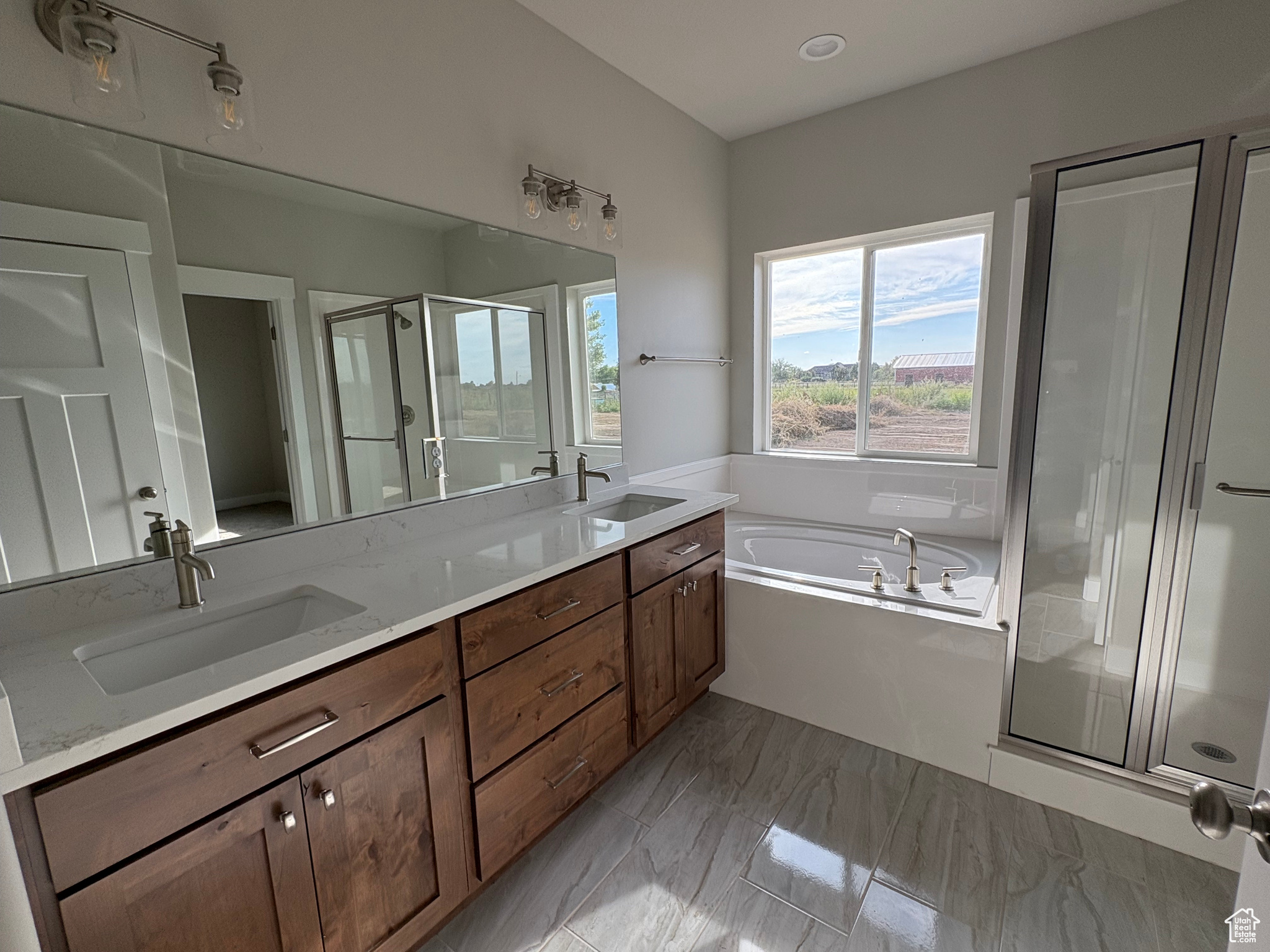 PAPPY ESTATES - Residential
