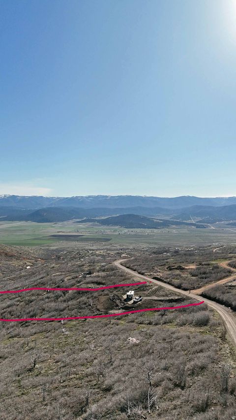 Photo of 46 W LIGHTFOOT TRAIL N #M46, Indianola, UT 84629 (MLS # 2140866)