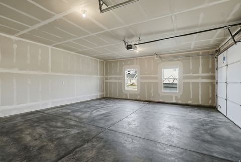 Tiny photo for 697 W 20 N, Hyrum, UT 84319 (MLS # 2127563)