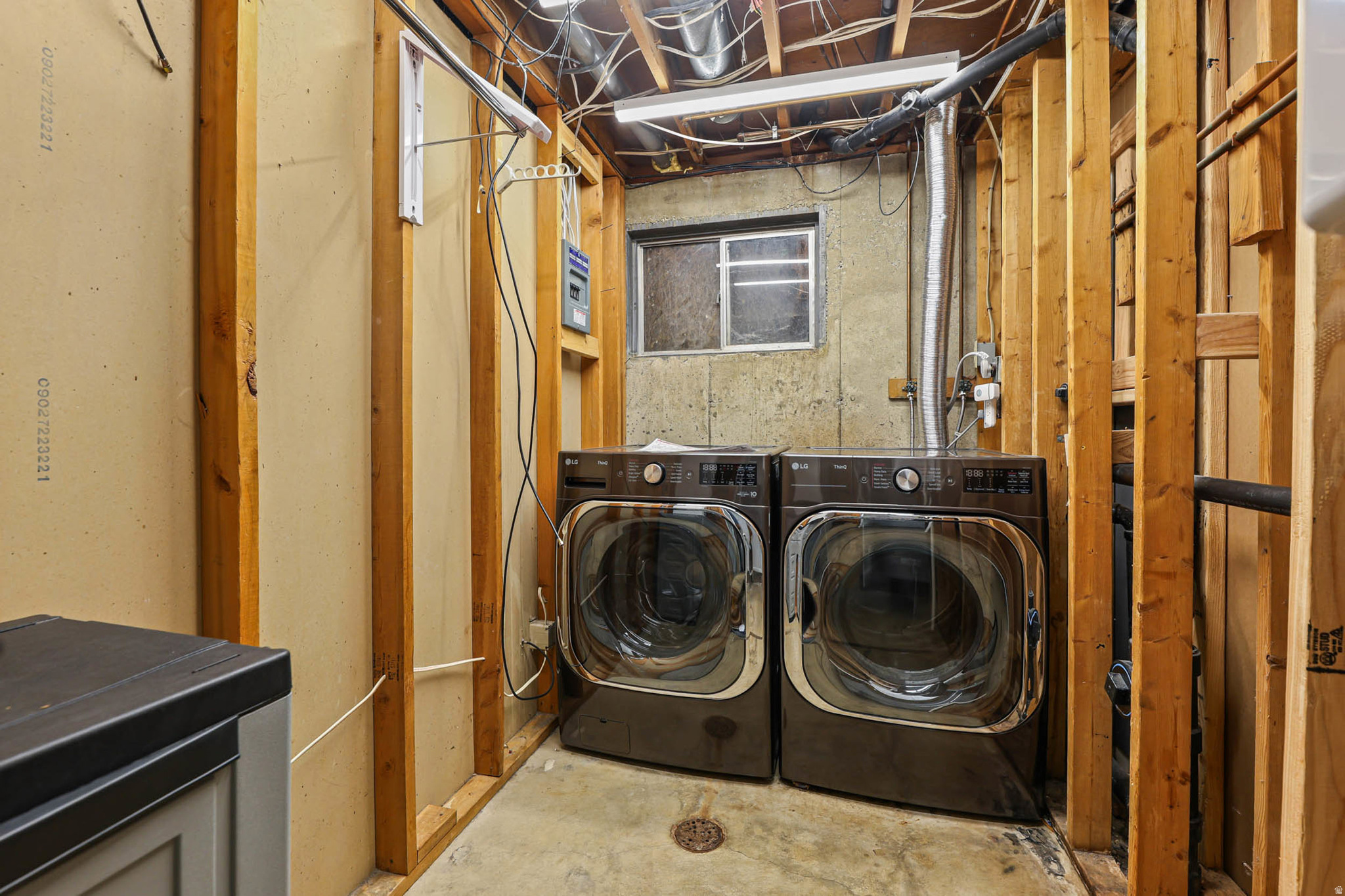 SUMMER WOOD - Residential