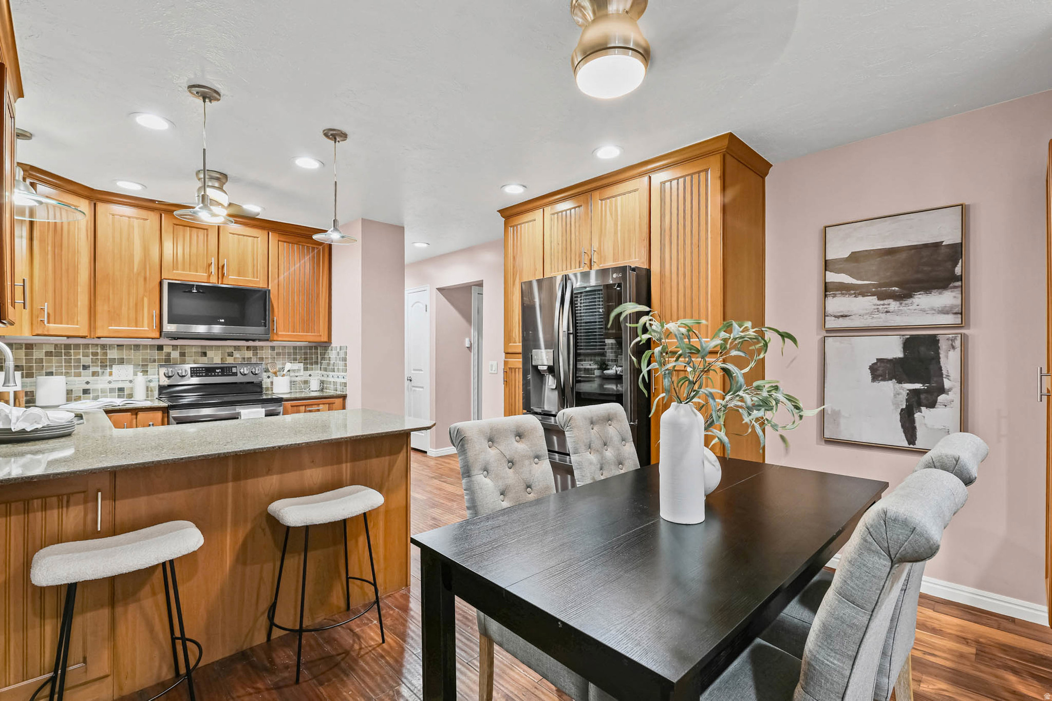 SUMMER WOOD - Residential