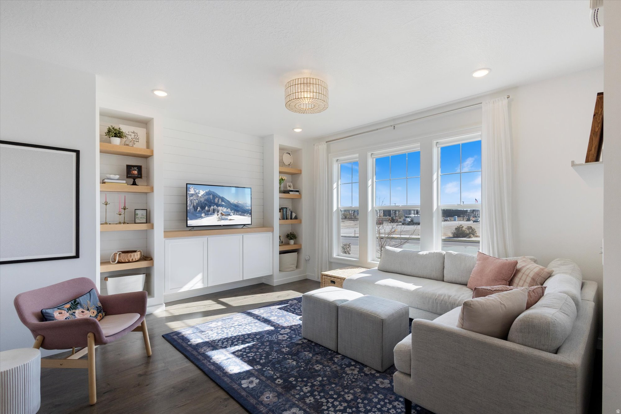 HOLBROOK FARMS - Residential