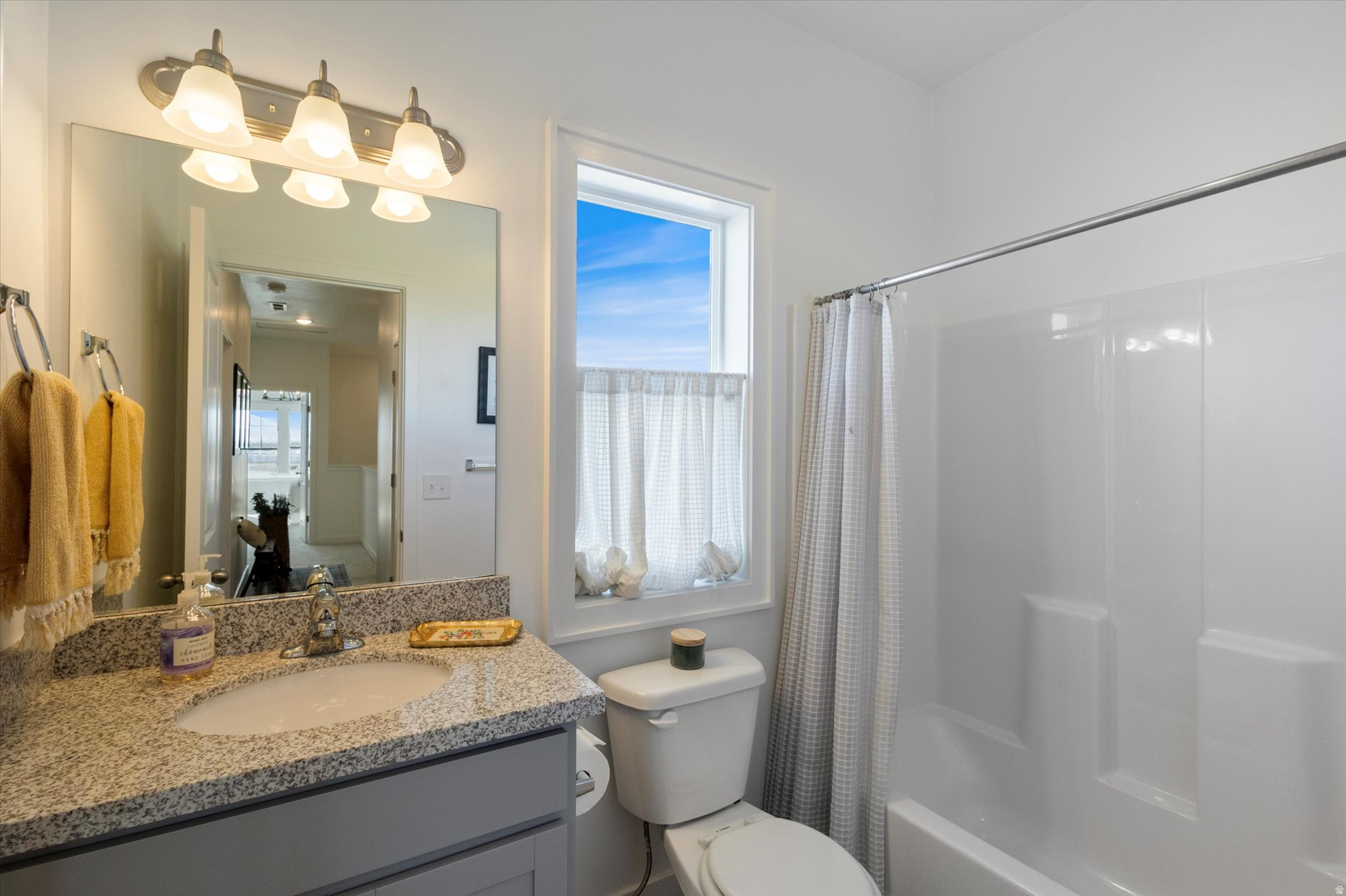 HOLBROOK FARMS - Residential