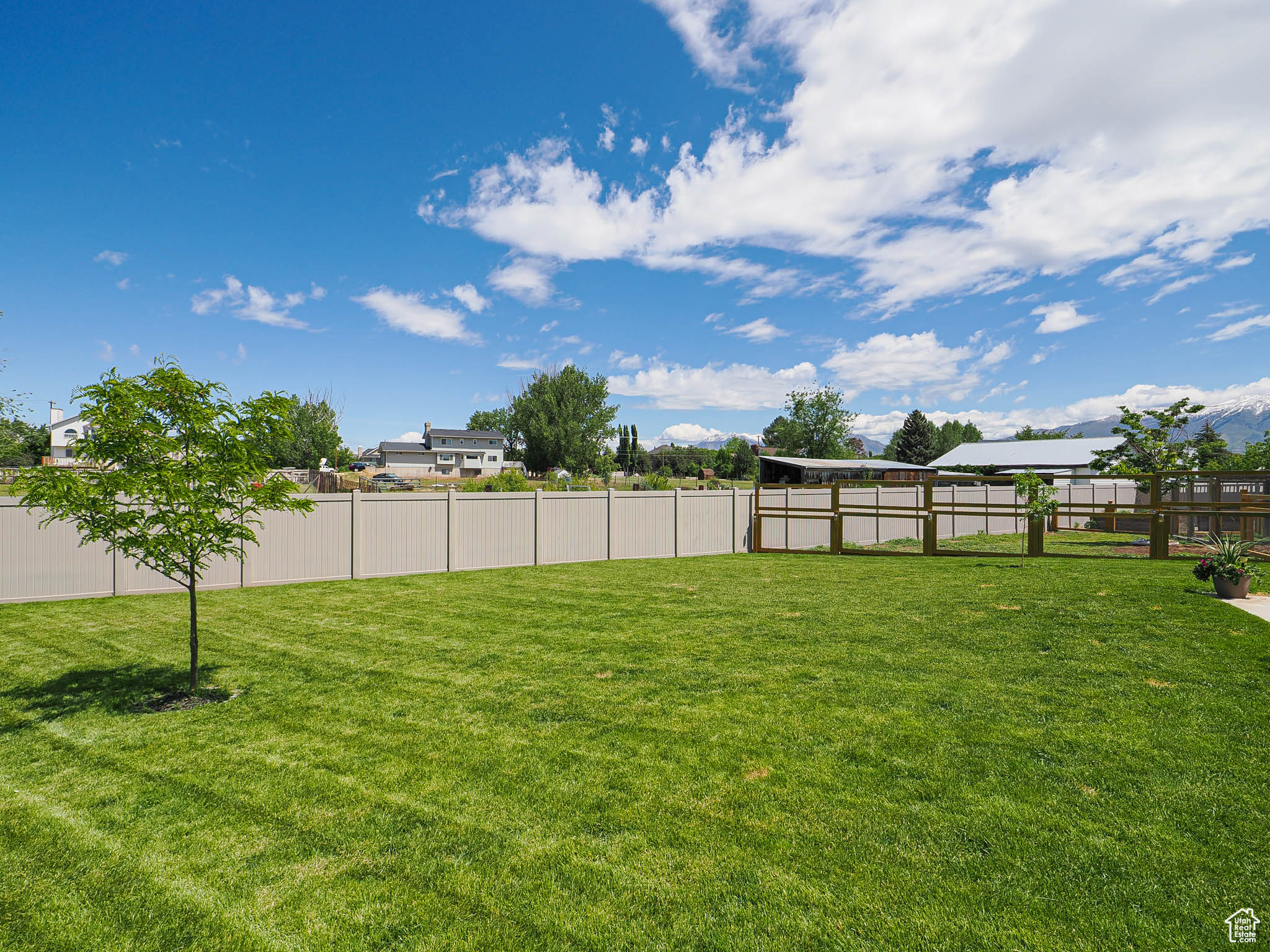 104 S Summer Breeze Ln, Layton, Utah image 45