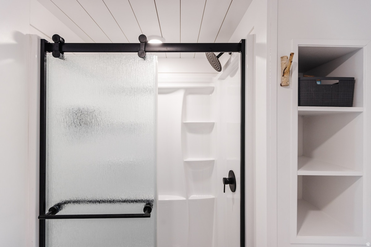 CEDAR POINT PH 3 - Residential