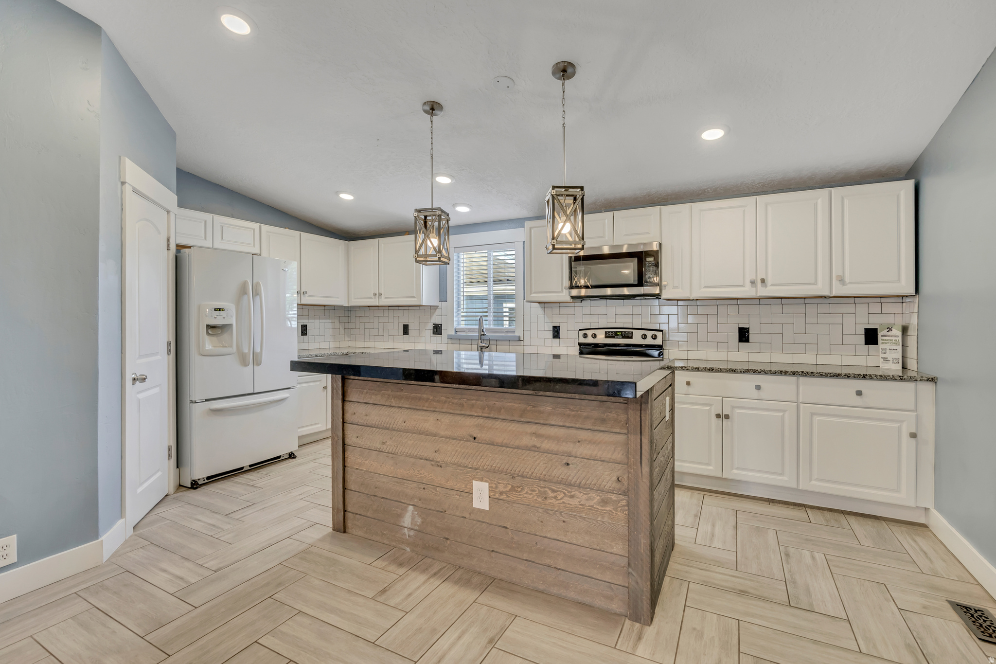 RIVERSIDE - Residential