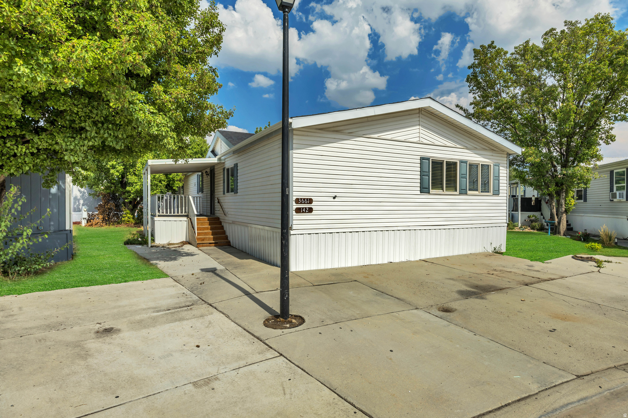 RIVERSIDE - Residential