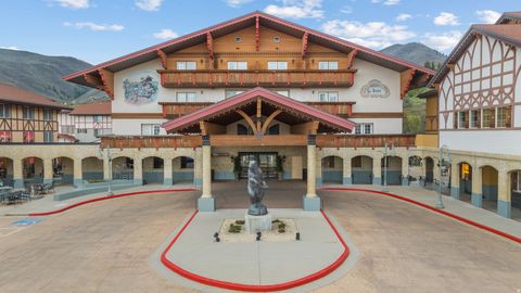 Photo of 784 W RESORT DR #122, Midway, UT 84049 (MLS # 2155457)