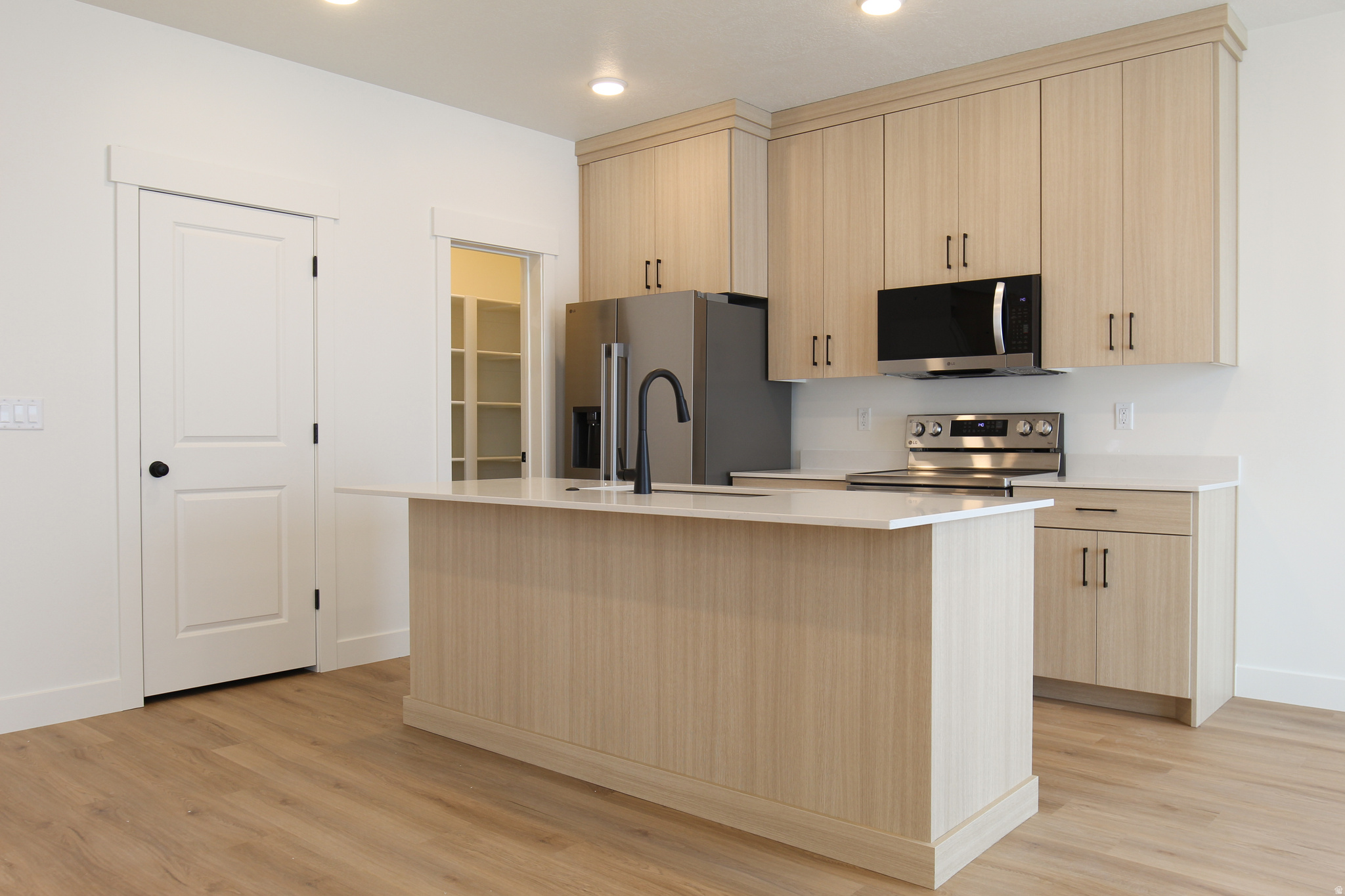 GOLDEN FOREST - Residential