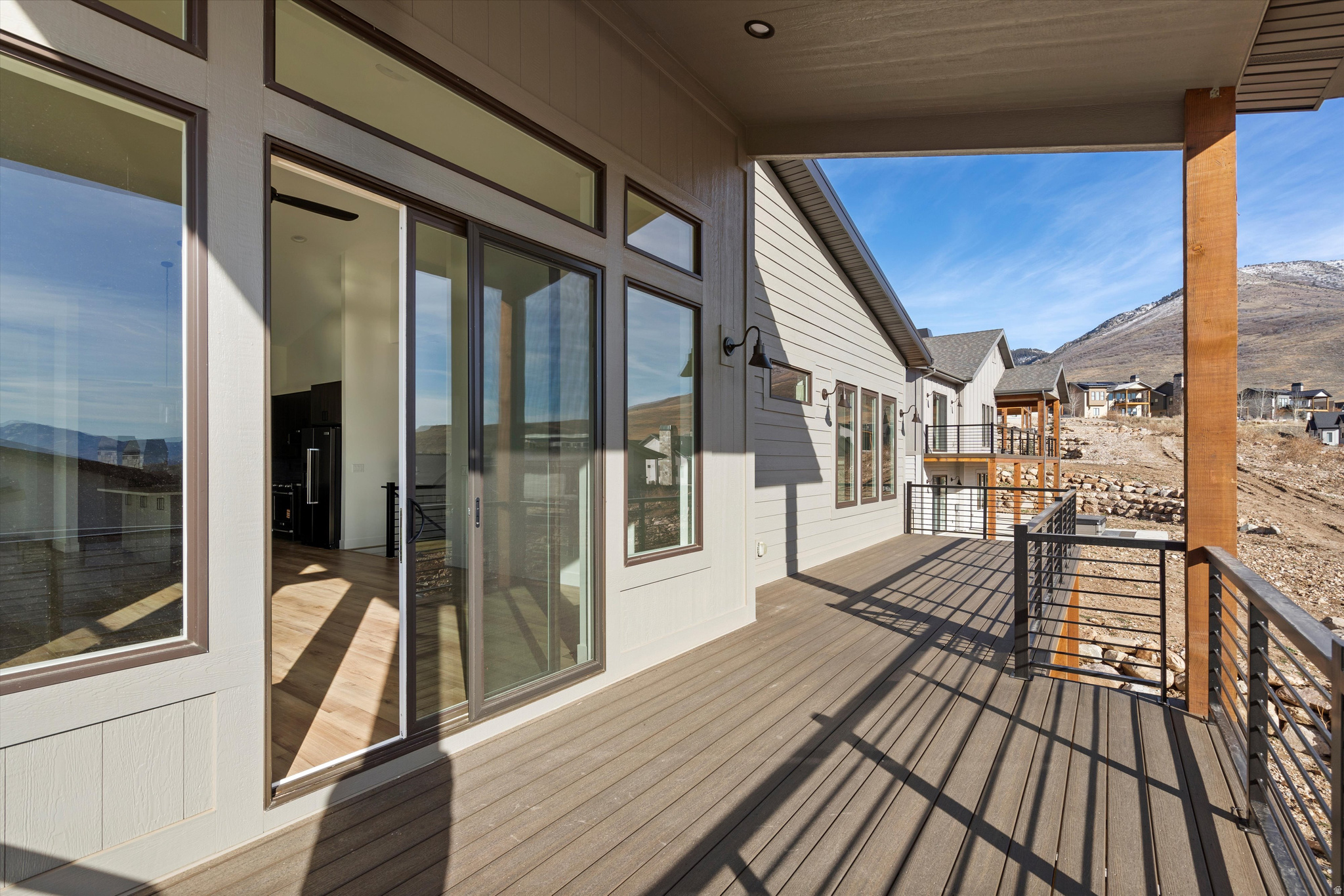 THE BRIDGES - Residential