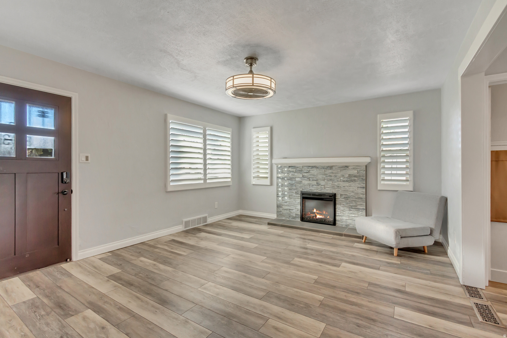 COUNTRY CLUB HEIGHTS - Residential