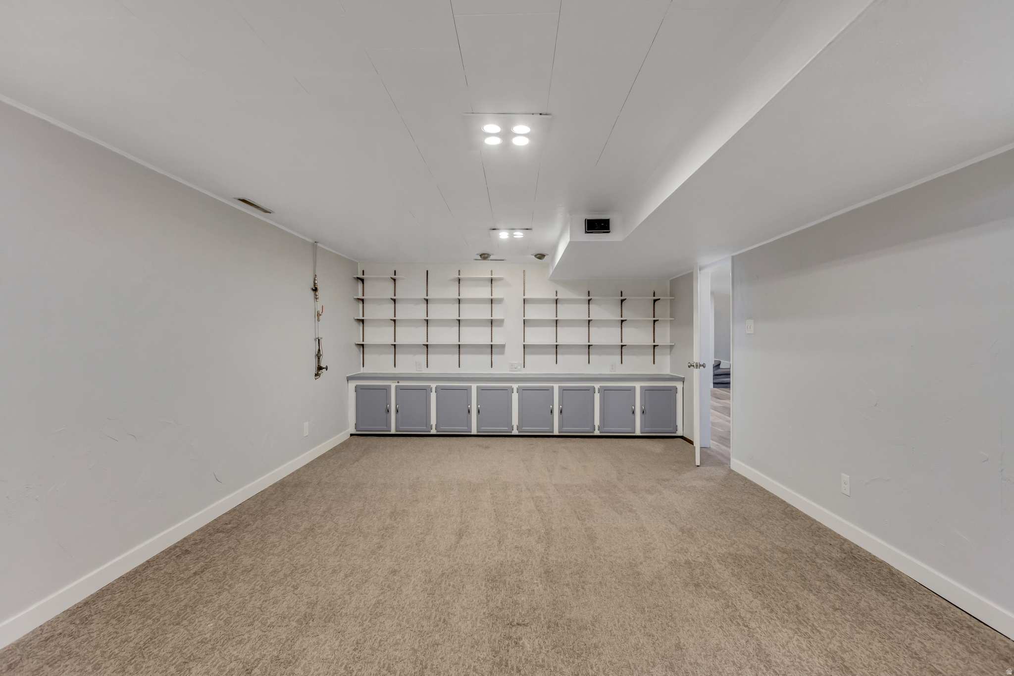 COUNTRY CLUB HEIGHTS - Residential