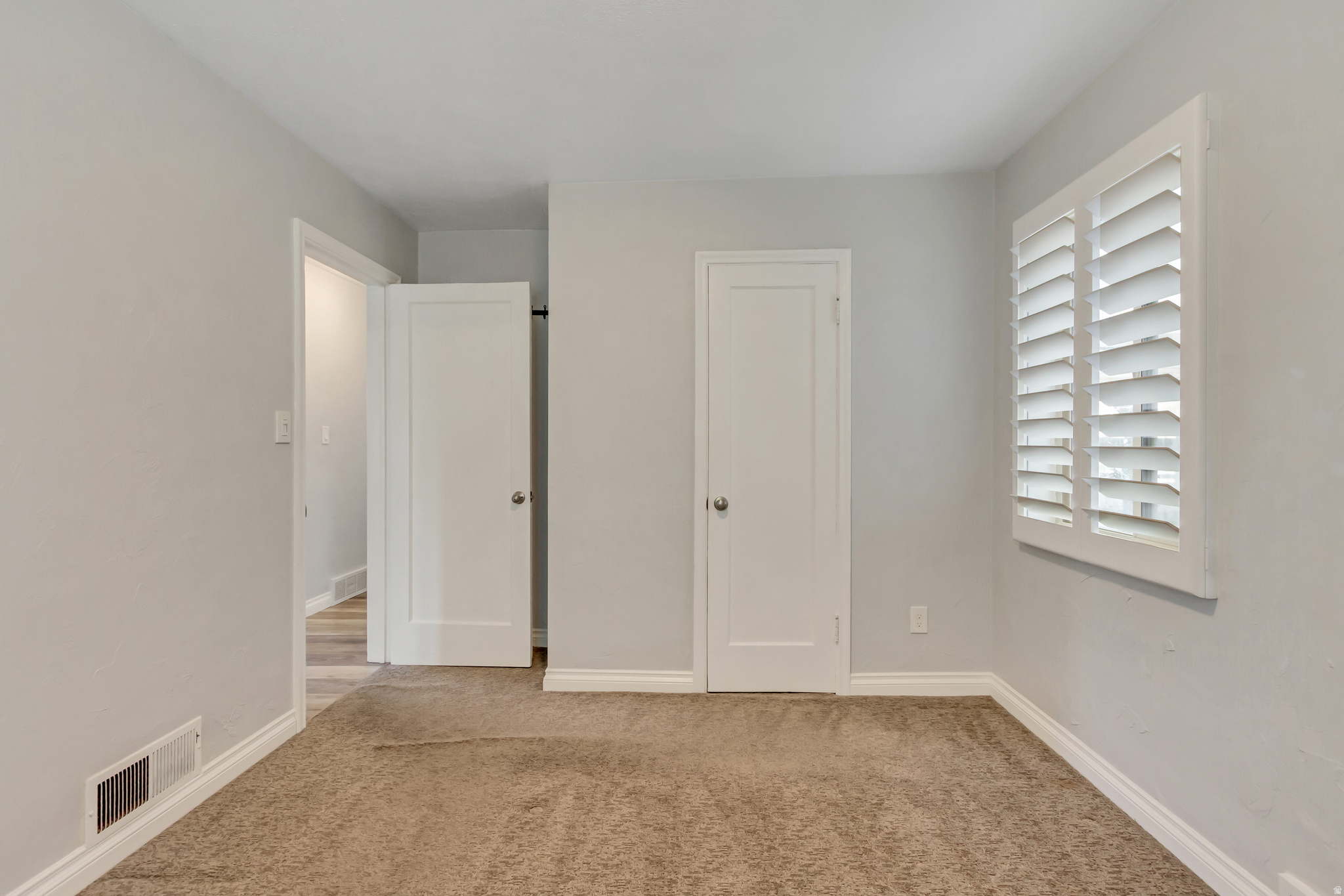 COUNTRY CLUB HEIGHTS - Residential