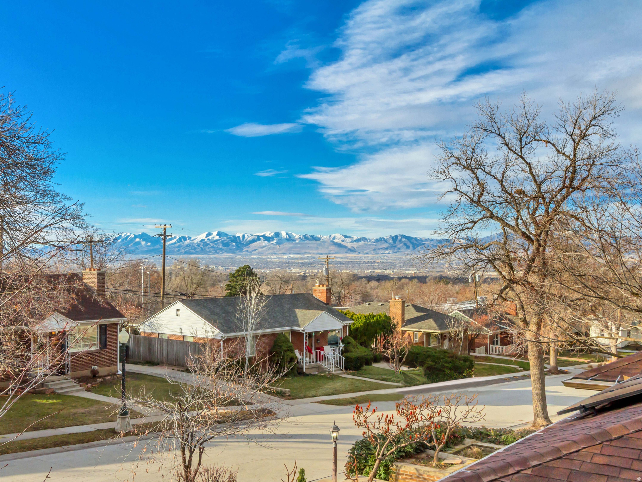 COUNTRY CLUB HEIGHTS - Residential