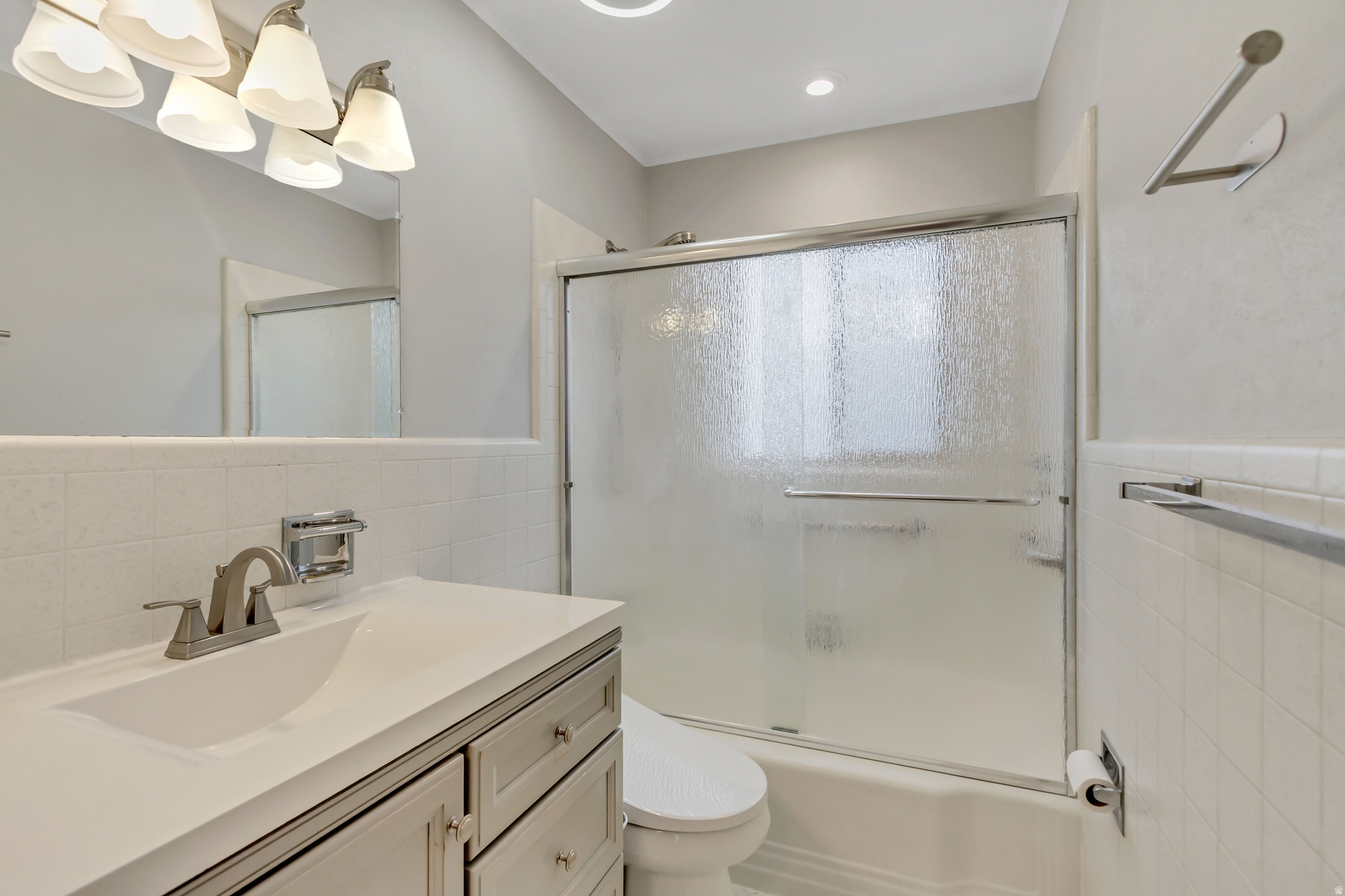 COUNTRY CLUB HEIGHTS - Residential