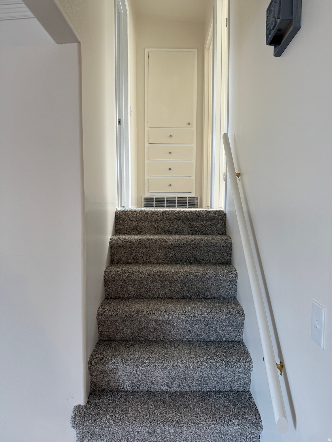 COLONY WEST - Residential