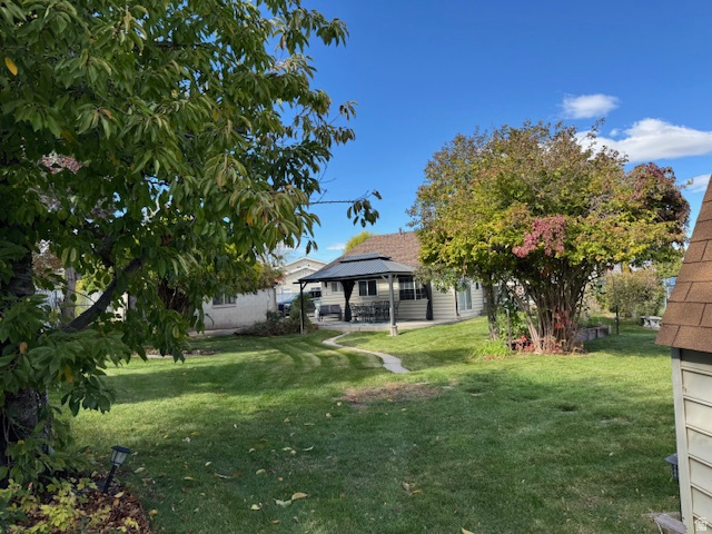 COLONY WEST - Residential