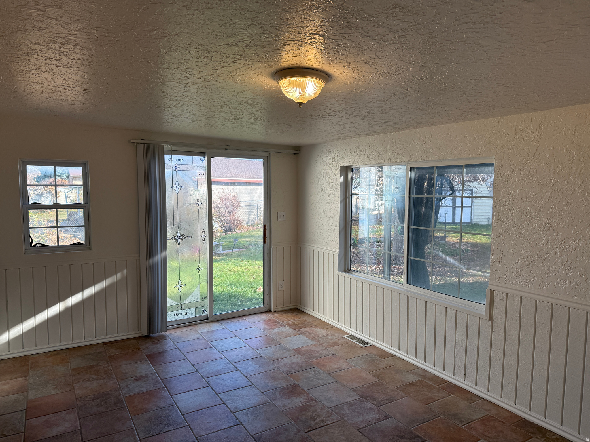 COLONY WEST - Residential