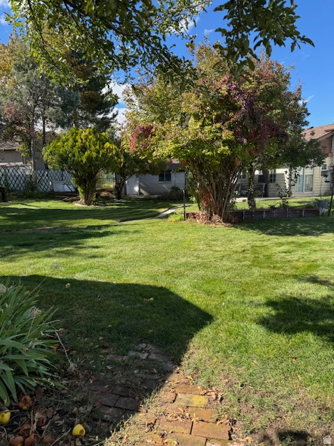 COLONY WEST - Residential