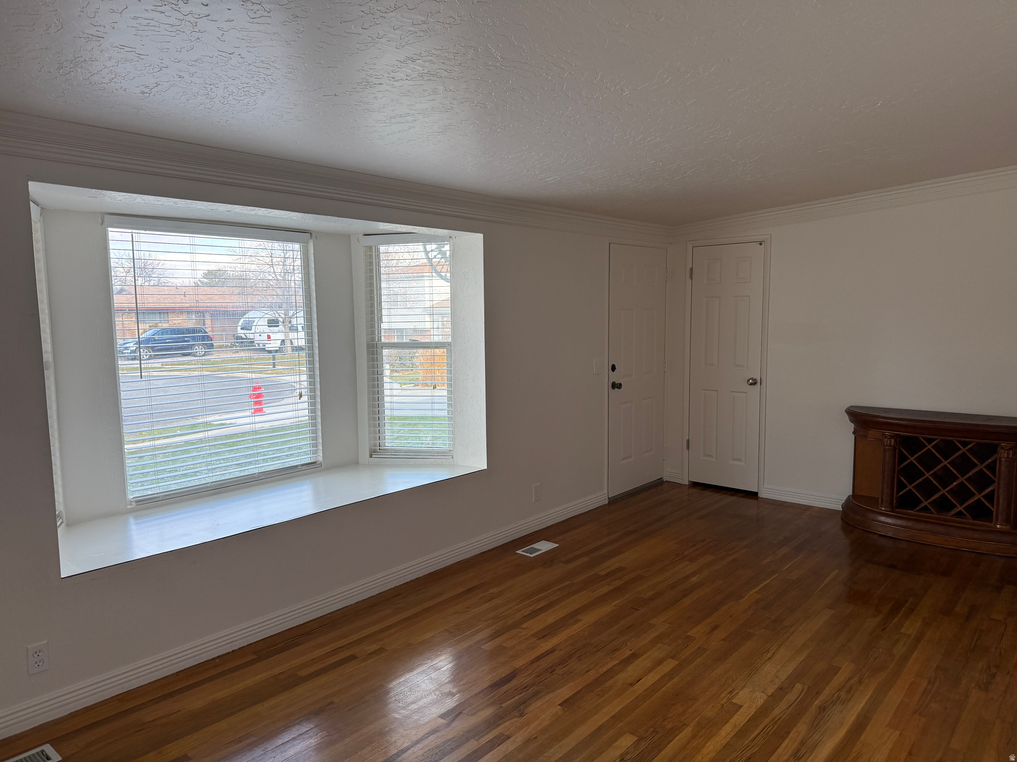 COLONY WEST - Residential