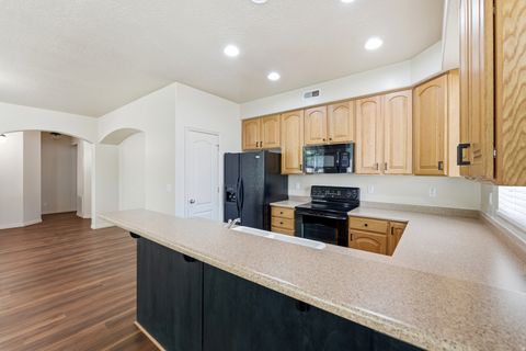 Tiny photo for 674 CANTERBURY LN, North Salt Lake, UT 84054 (MLS # 2158730)