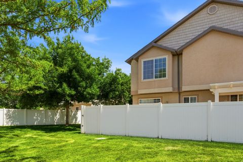 Tiny photo for 674 CANTERBURY LN, North Salt Lake, UT 84054 (MLS # 2158730)