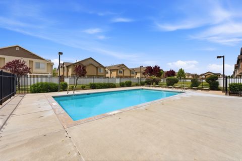 Tiny photo for 674 CANTERBURY LN, North Salt Lake, UT 84054 (MLS # 2158730)