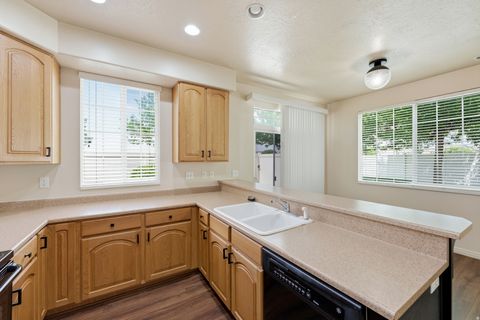 Tiny photo for 674 CANTERBURY LN, North Salt Lake, UT 84054 (MLS # 2158730)