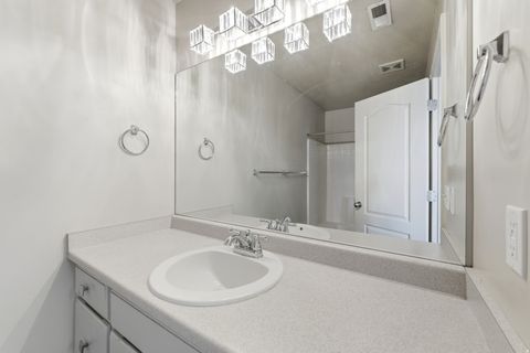 Tiny photo for 674 CANTERBURY LN, North Salt Lake, UT 84054 (MLS # 2158730)