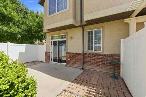 Tiny photo for 674 CANTERBURY LN, North Salt Lake, UT 84054 (MLS # 2158730)