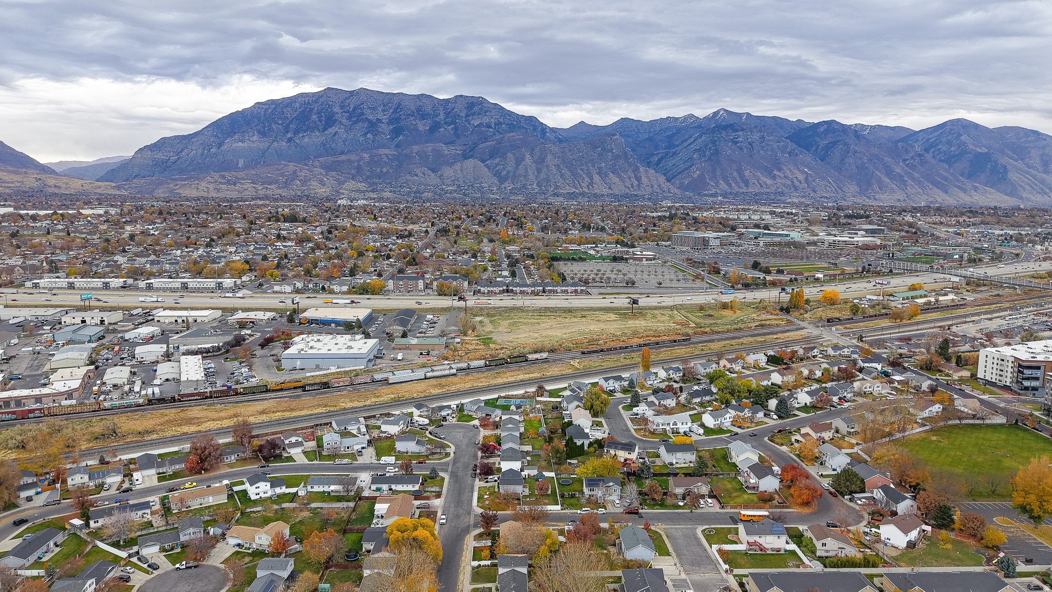 COUNTRY ESTATES - Residential