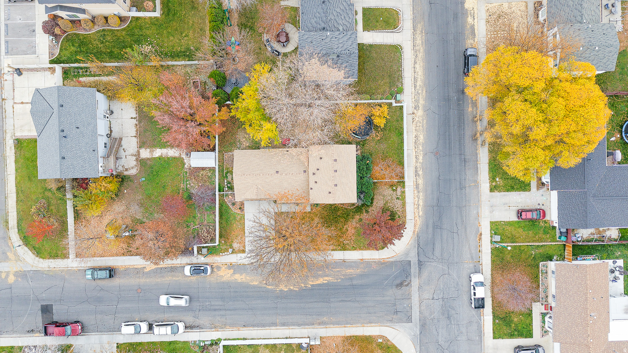 COUNTRY ESTATES - Residential