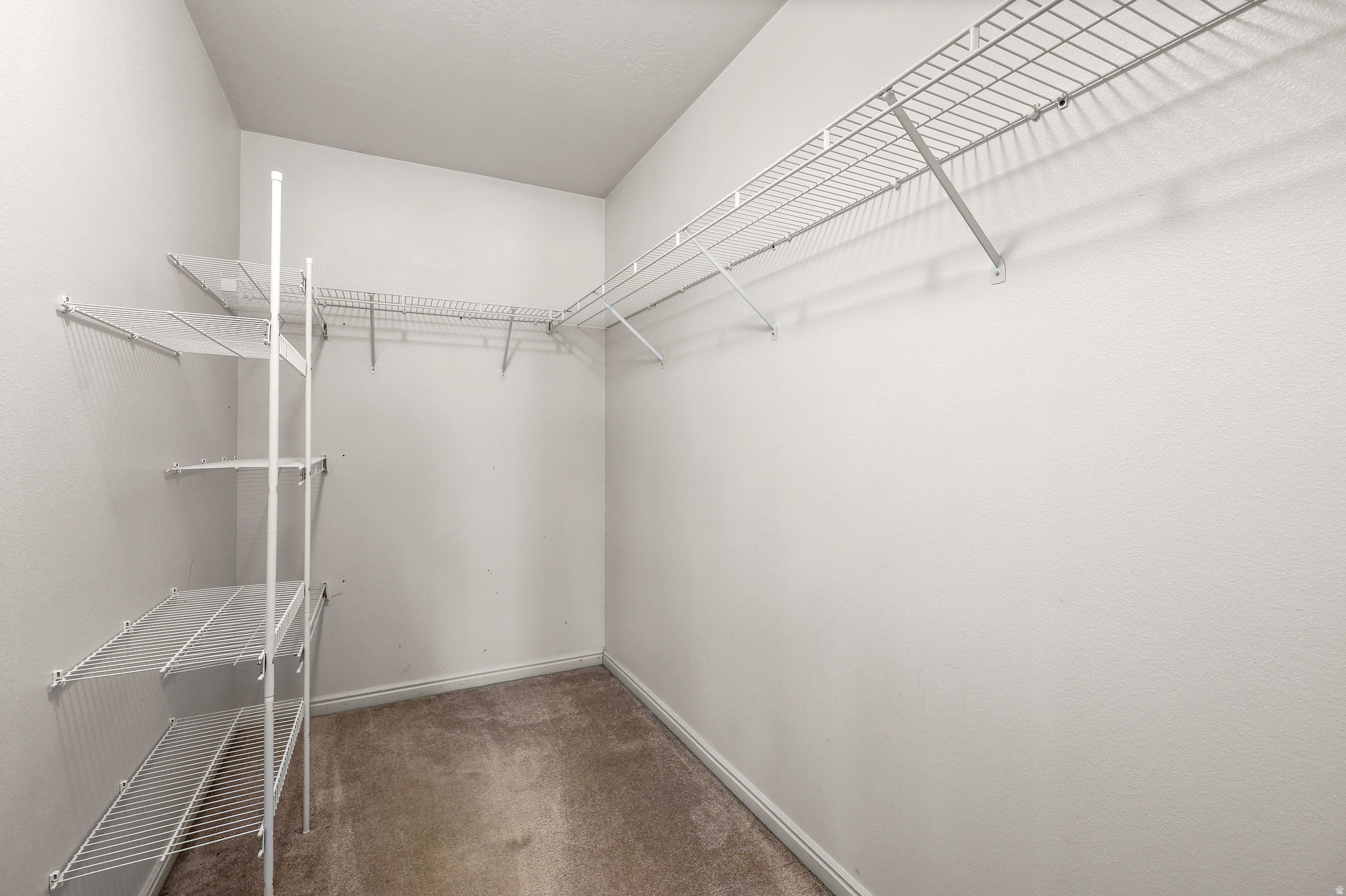 SNOWBERRY - Residential