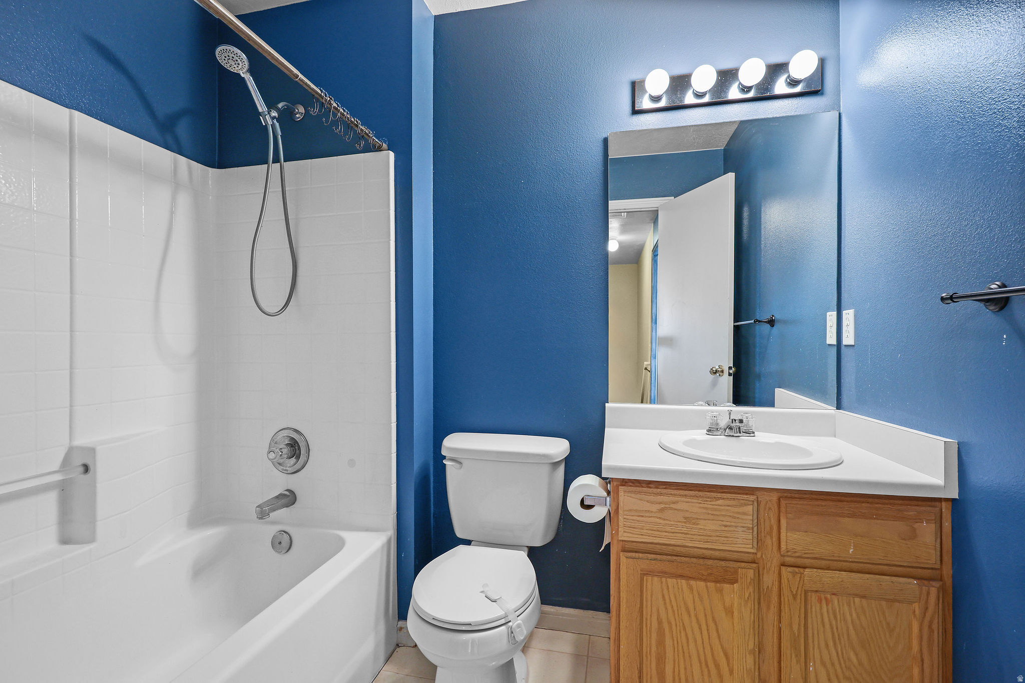 SNOWBERRY - Residential