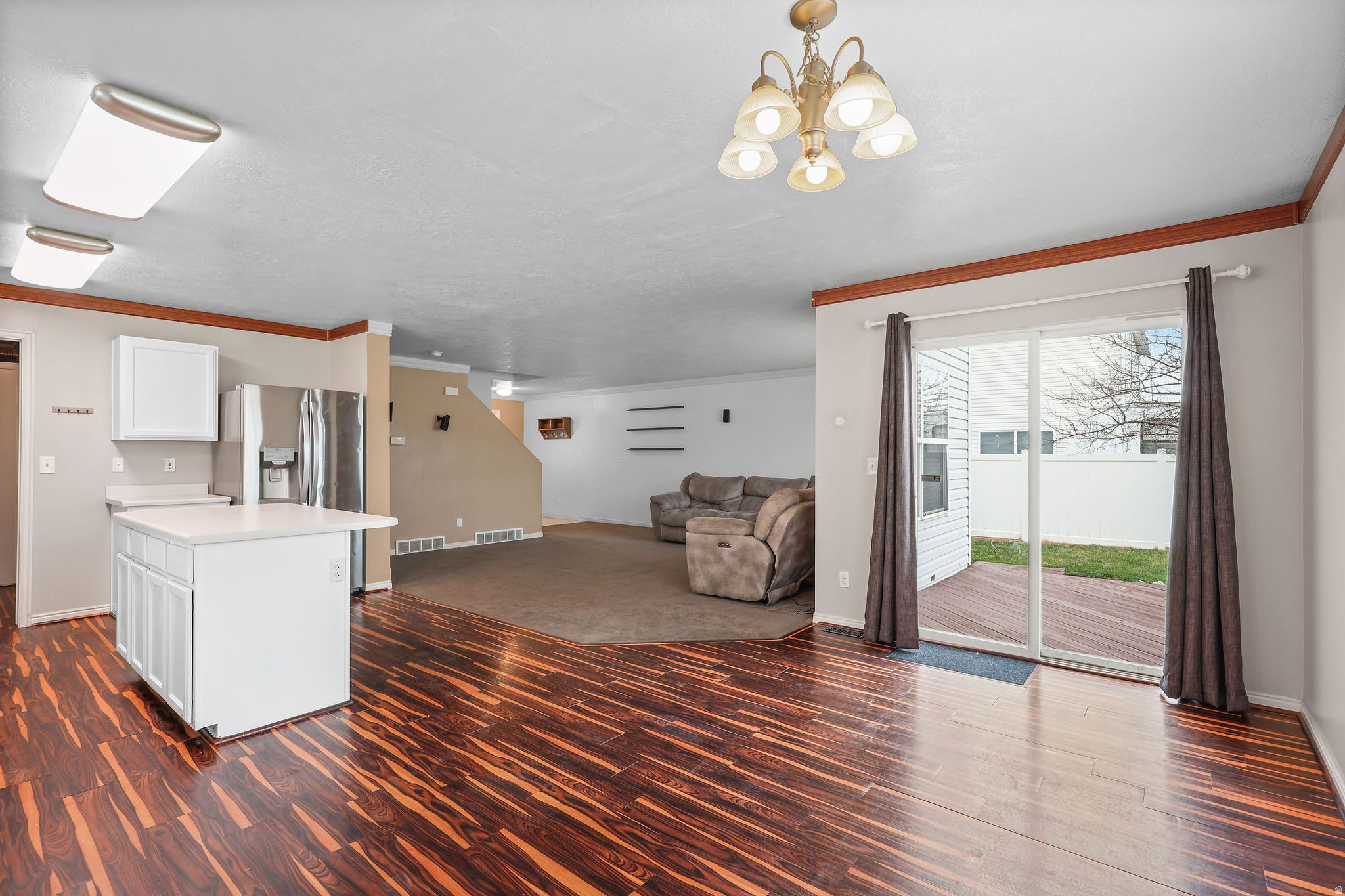 SNOWBERRY - Residential