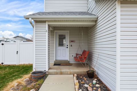 Tiny photo for 2188 W 2220 N, Clinton, UT 84015 (MLS # 2144979)
