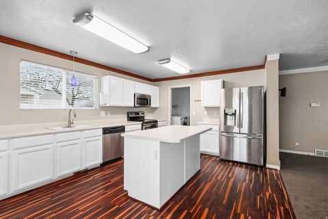 Tiny photo for 2188 W 2220 N, Clinton, UT 84015 (MLS # 2144979)
