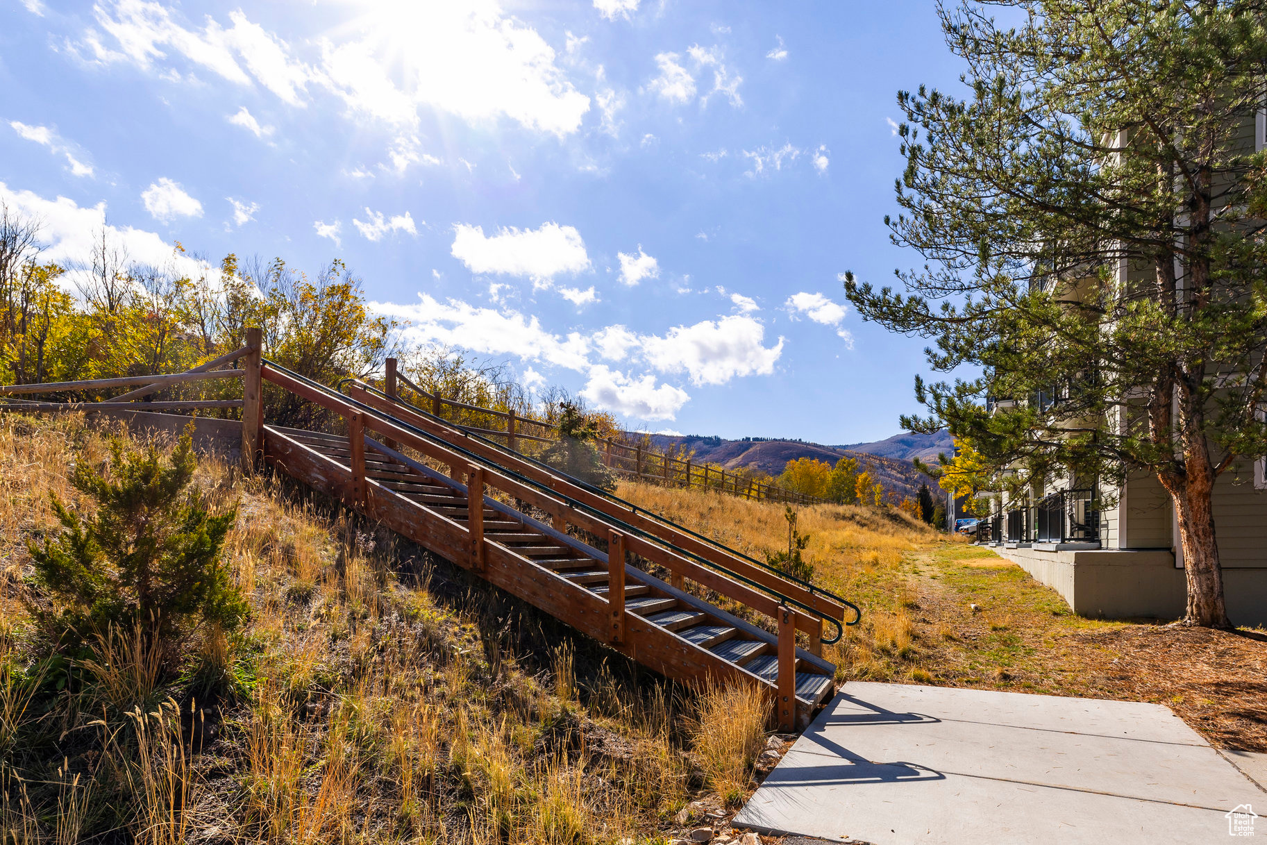 SUN CREEK - Residential