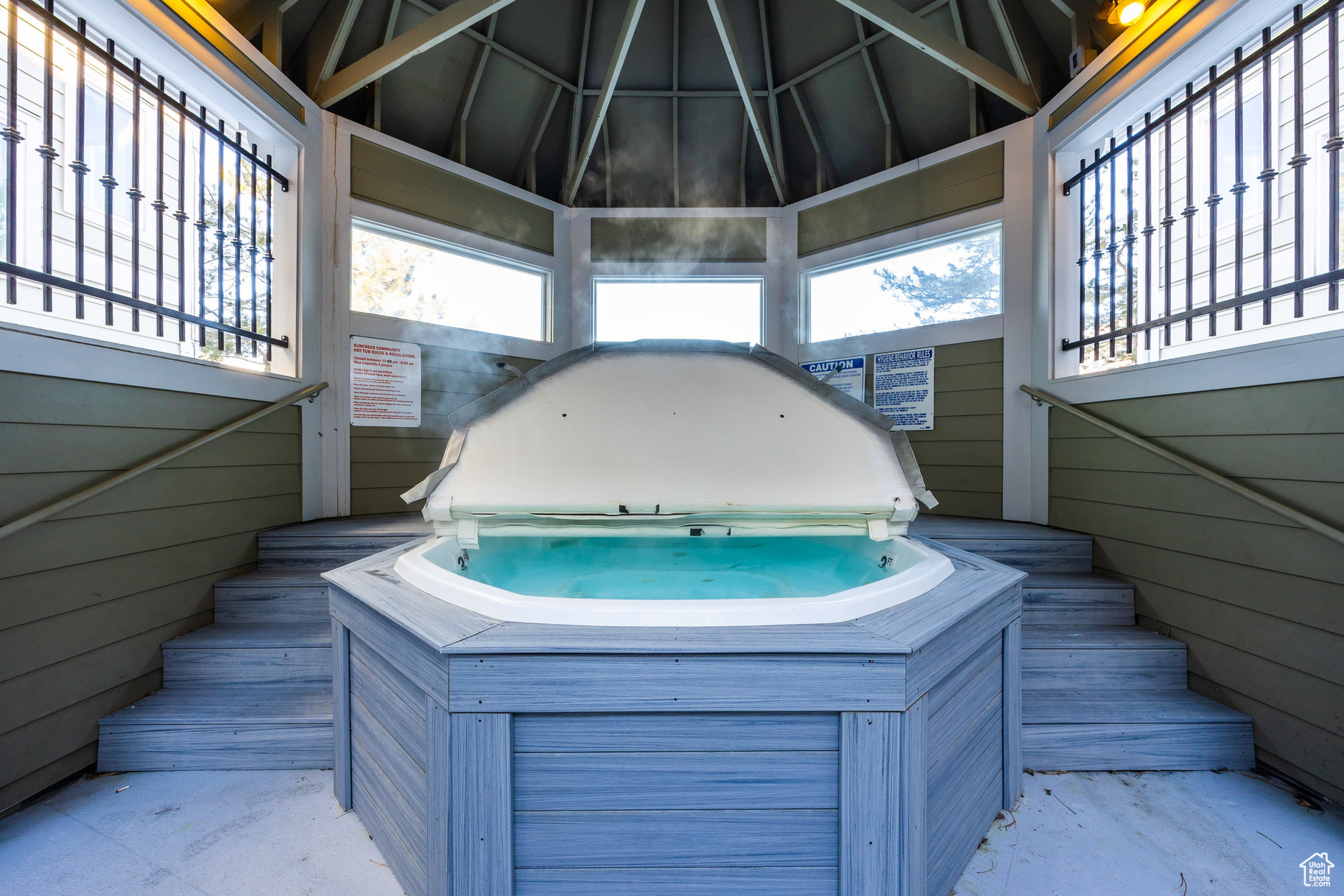 SUN CREEK - Residential