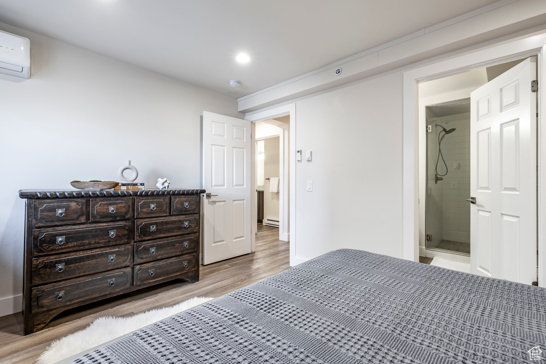 SUN CREEK - Residential