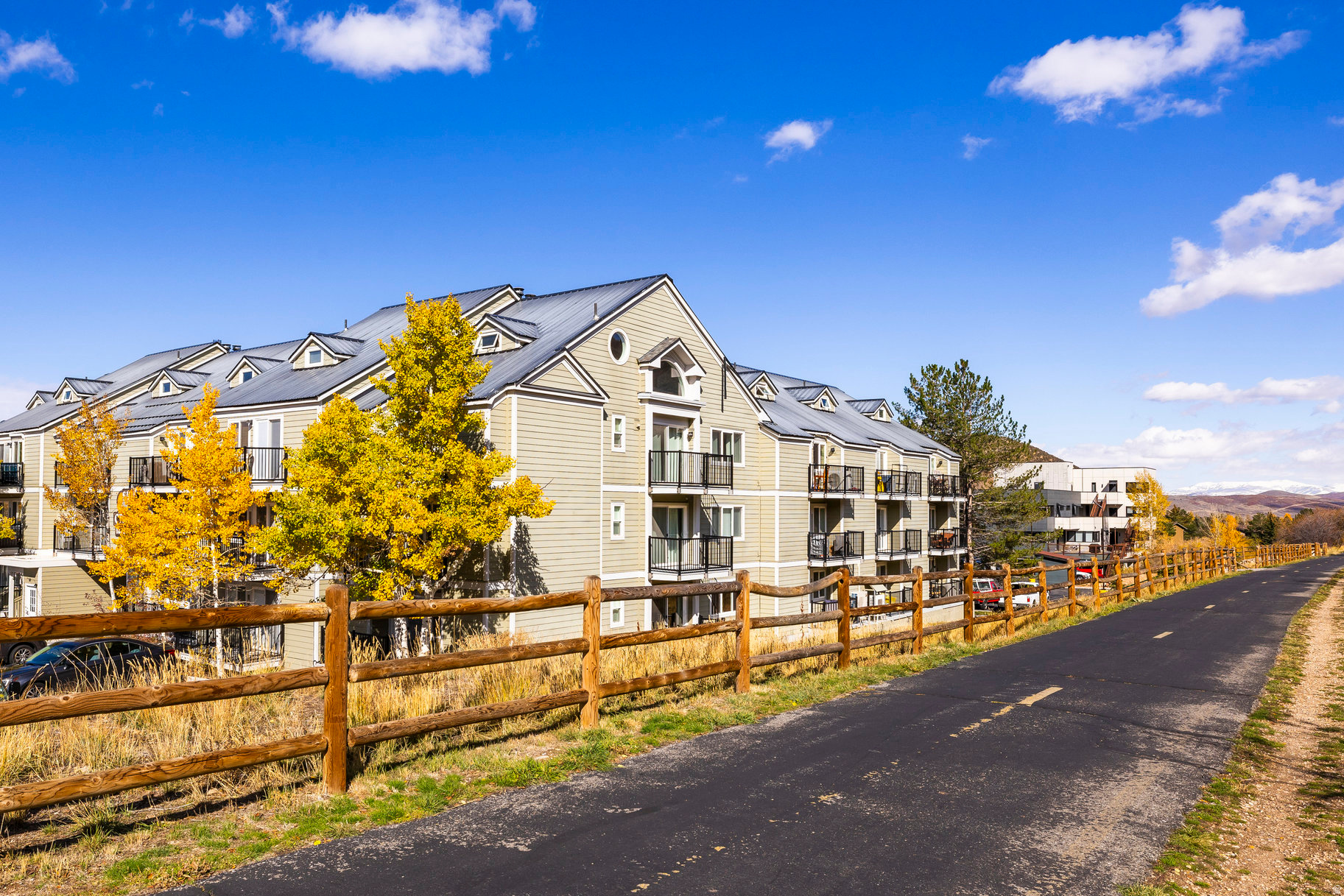 SUN CREEK - Residential