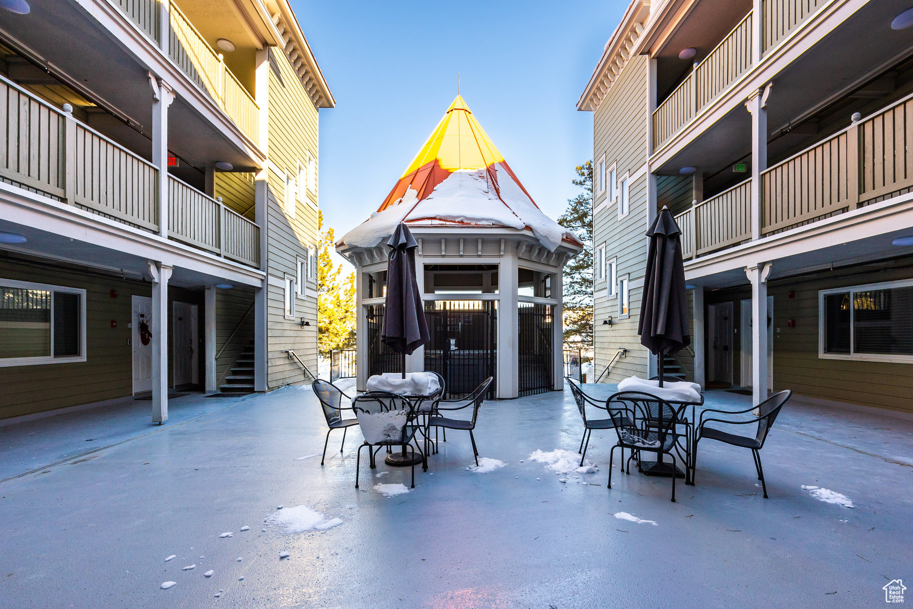 SUN CREEK - Residential