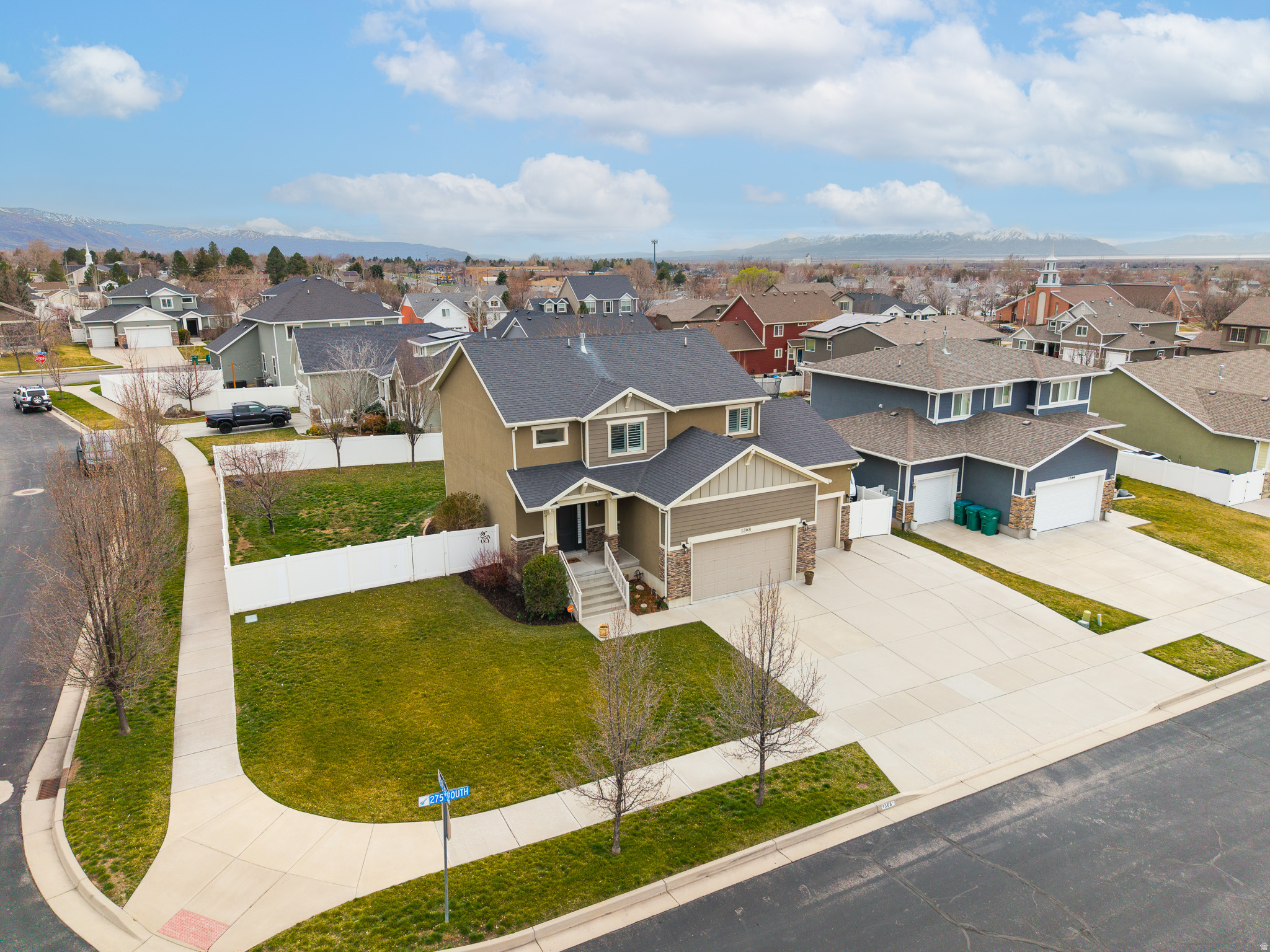 ESTATES AT MUTTON HO - Residential
