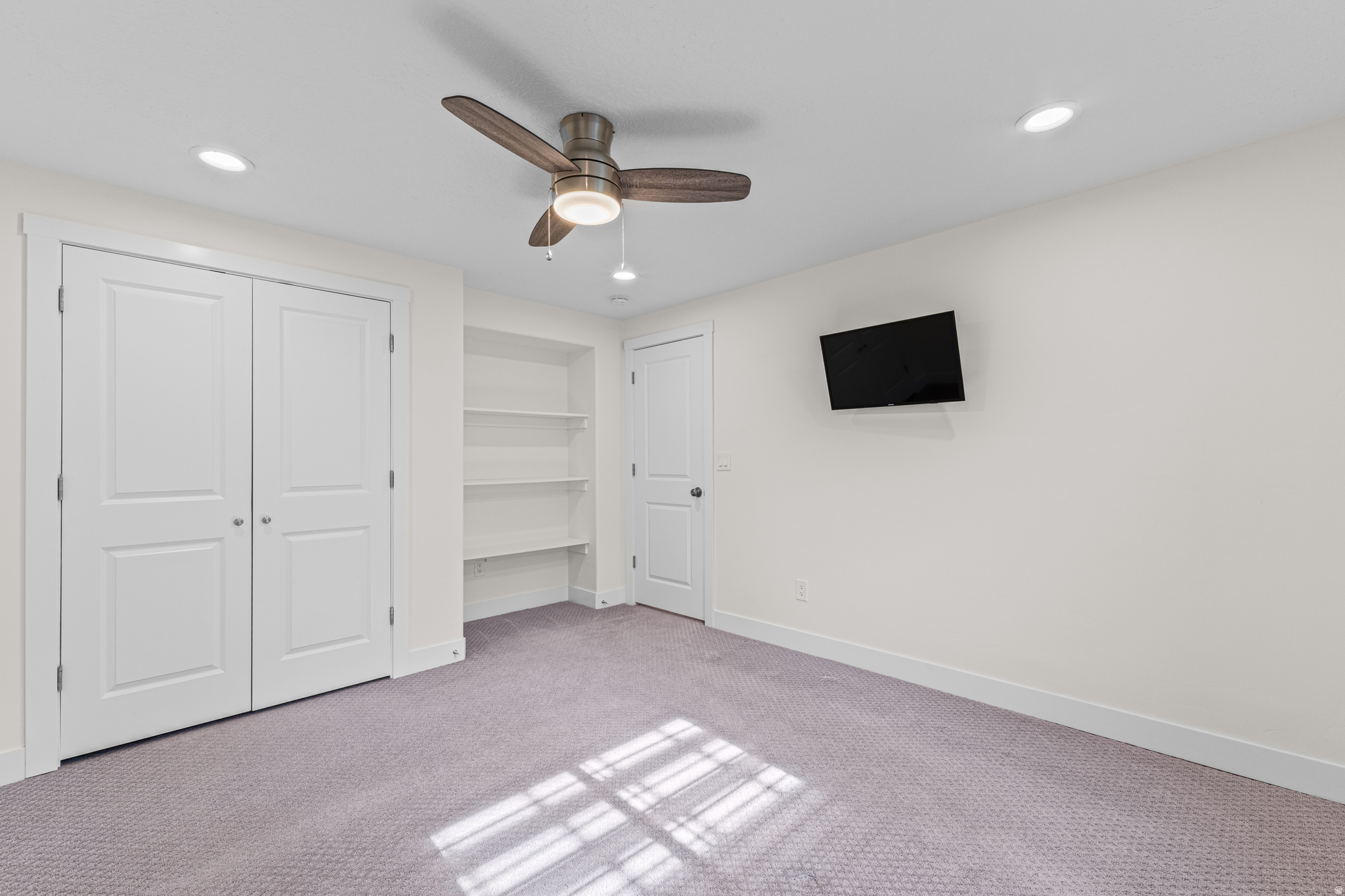 ESTATES AT MUTTON HO - Residential