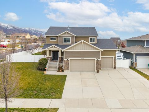 Homes For Sale - 1368 E 275<br/> Davis County, Layton, UT 84040